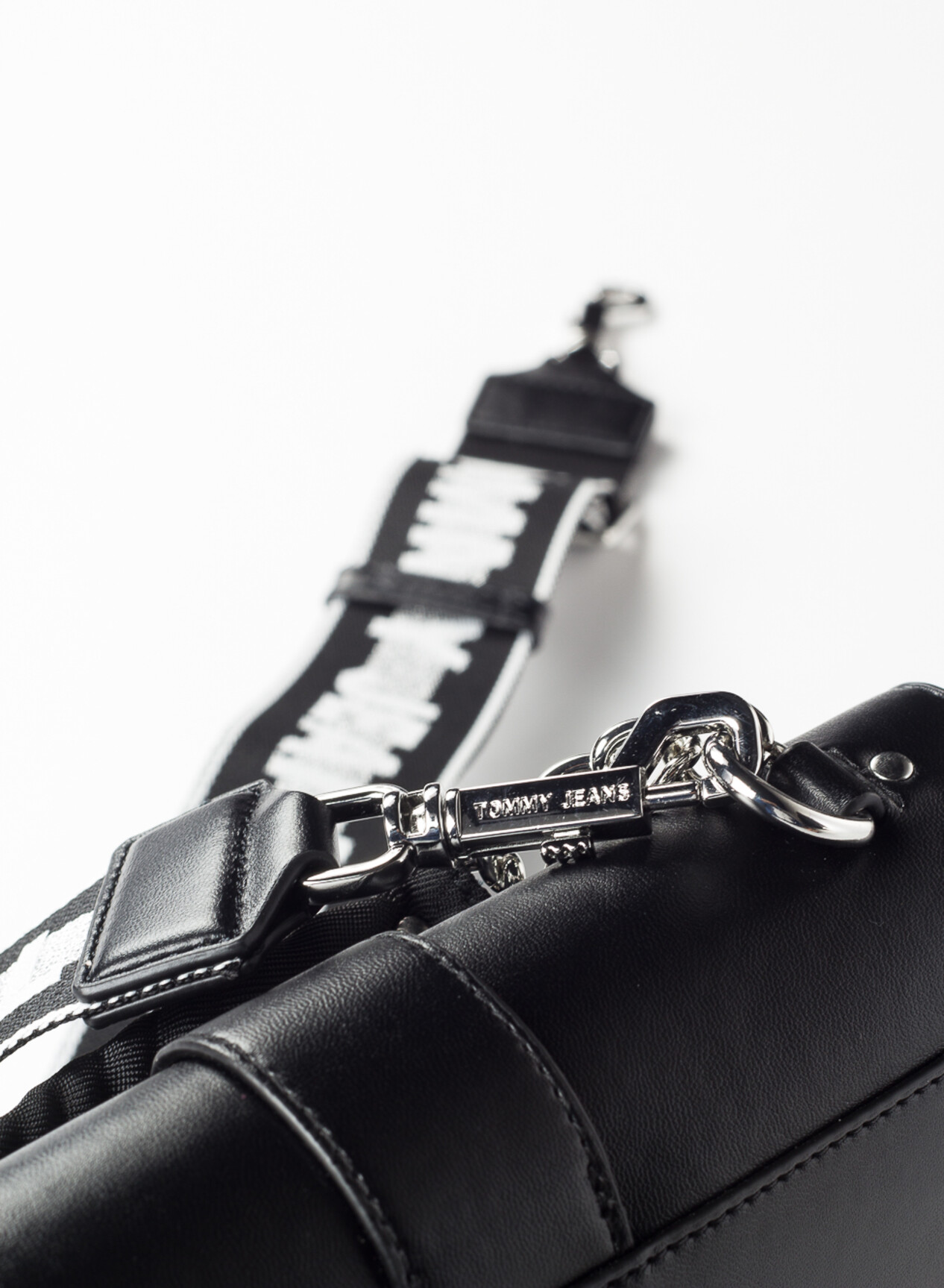 TOMMY HILFIGER BORSA A MANO Nero Donna | Selecteur