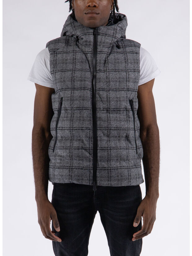 SMANICATO NANDE, 910, large