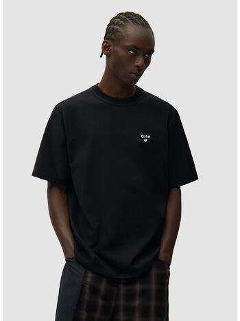 T-SHIRT HEART LOGO, 1 BLACK, small