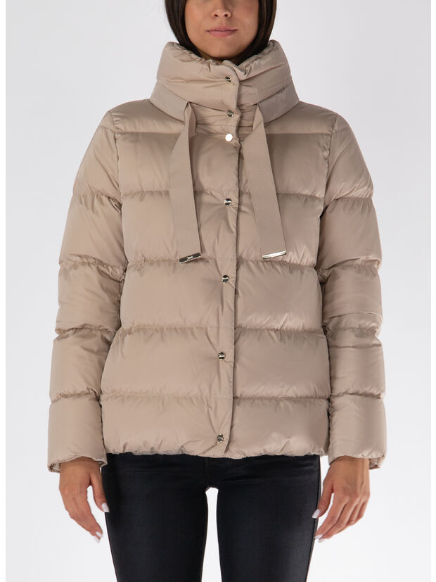 PIUMINO A COLLO ALTO, 1985 CHANTILLY, large