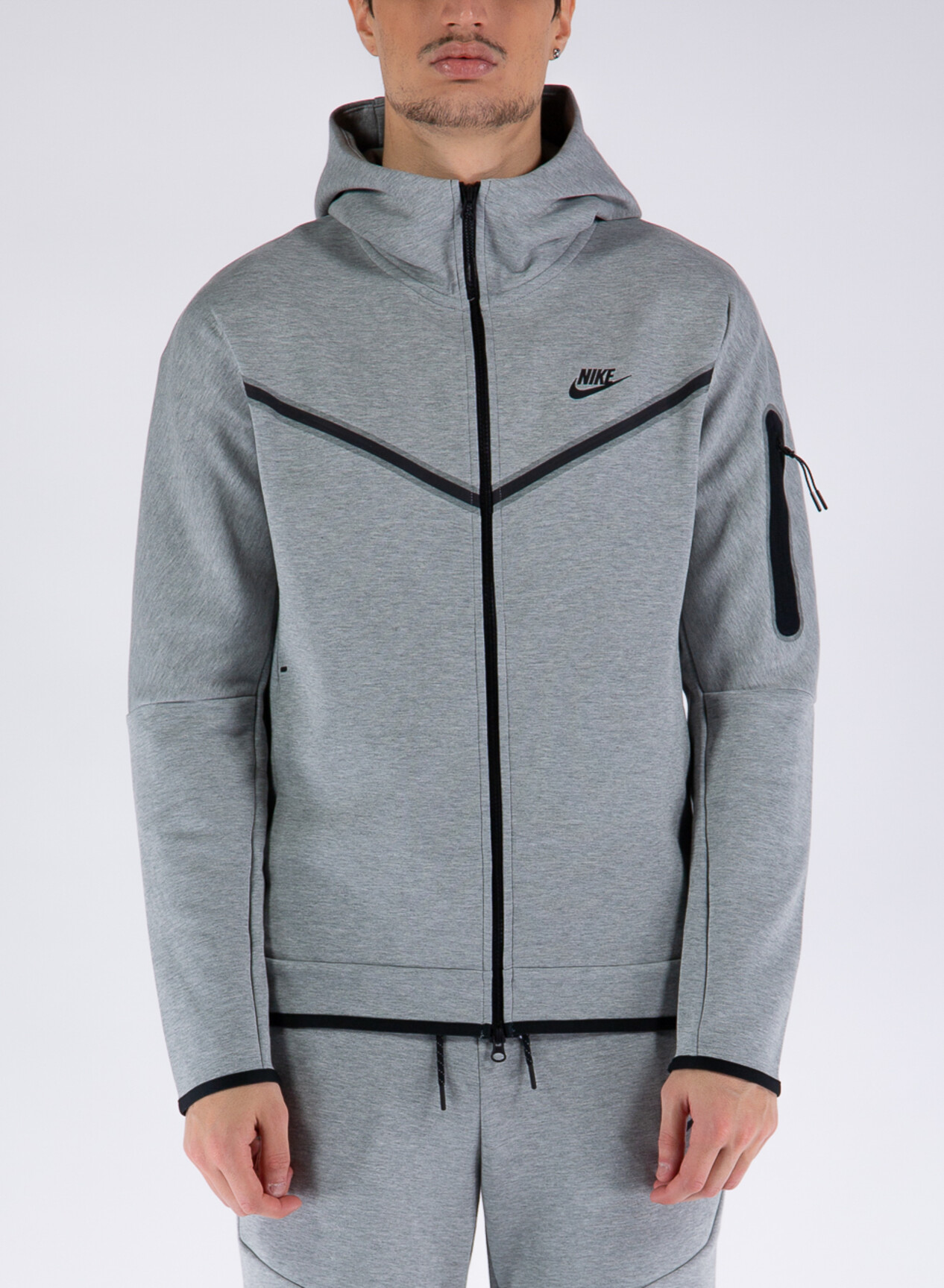 Felpa nike deals oro e nera
