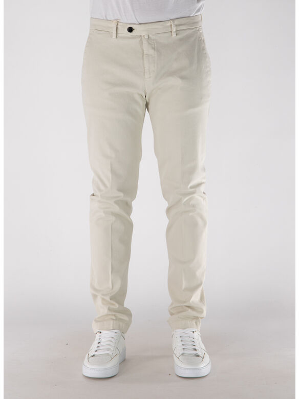 PANTALONE CHINO IN GABARDINA, 00103, medium