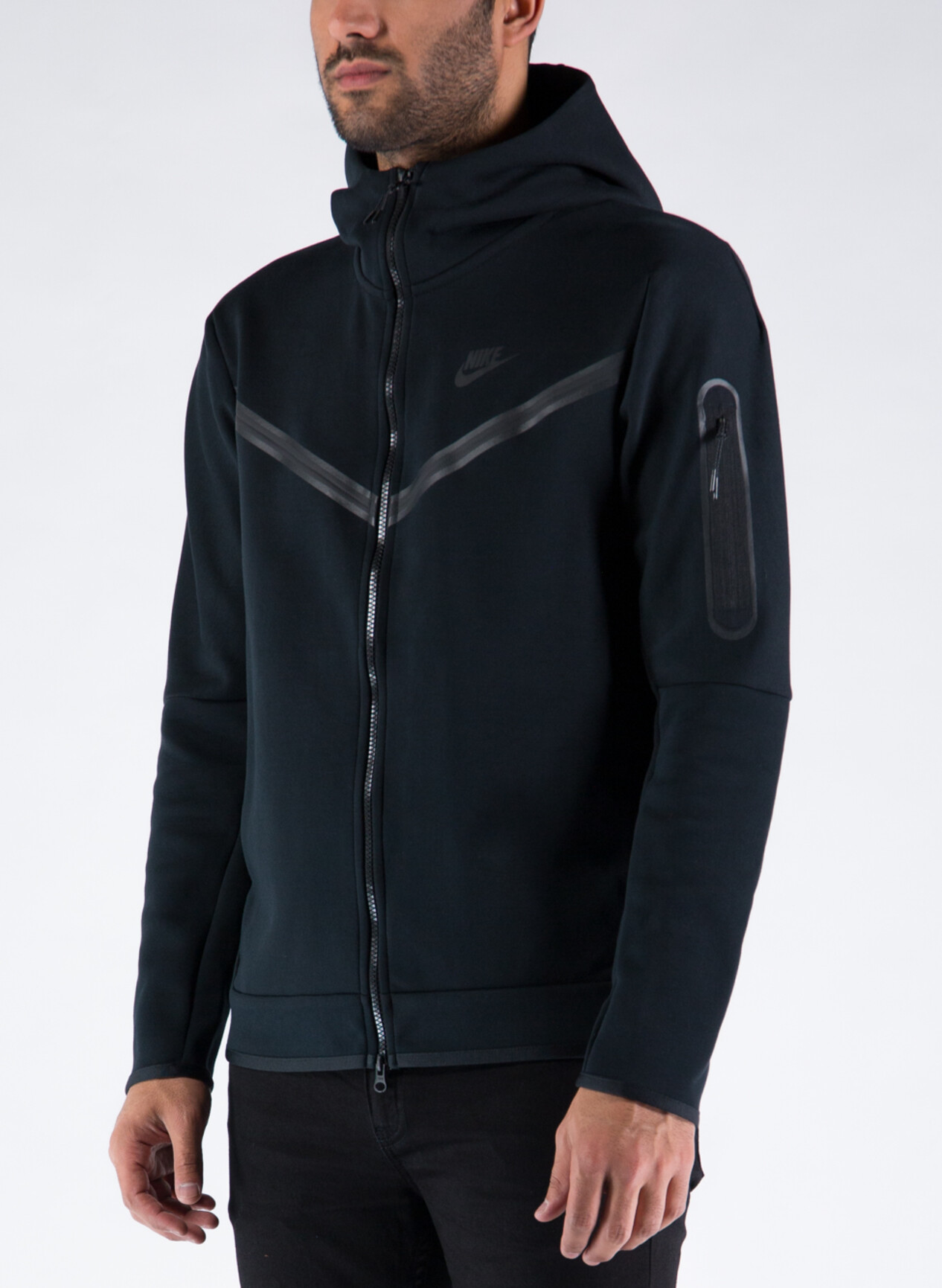 NIKE FELPA SPORTSWEAR TECH FLEECE CON CAPPUCCIO E ZIP Nero Uomo | Selecteur